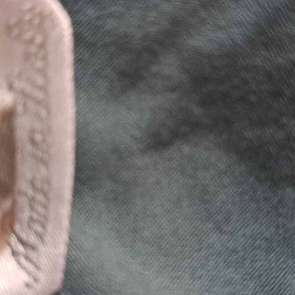 Luxury MaxMara Tank Top - Picture 4 of 7